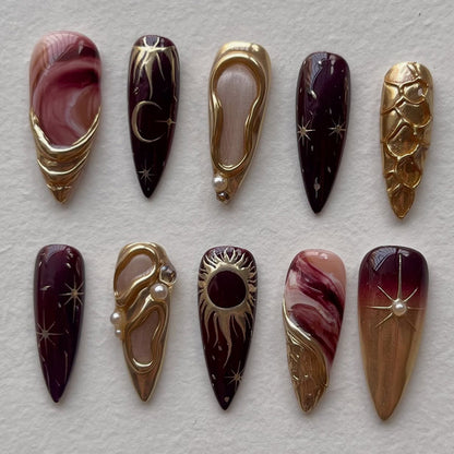 Decorative Press-On Nail Art Set with Glamorous Gold Accents Acalora