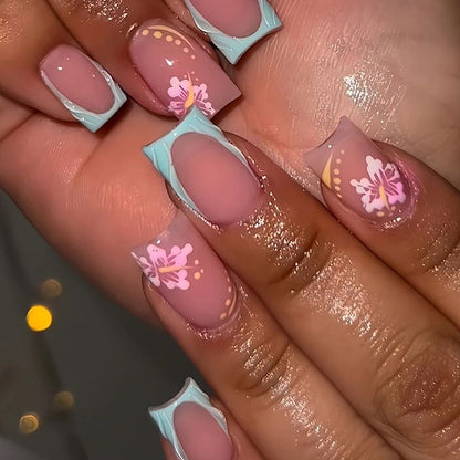 Artificial nail set with floral motifs and shiny accents Acalora