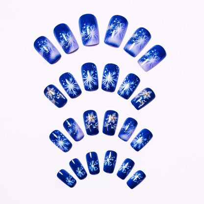 Winter-Themed Elegant Nail Art Acalora