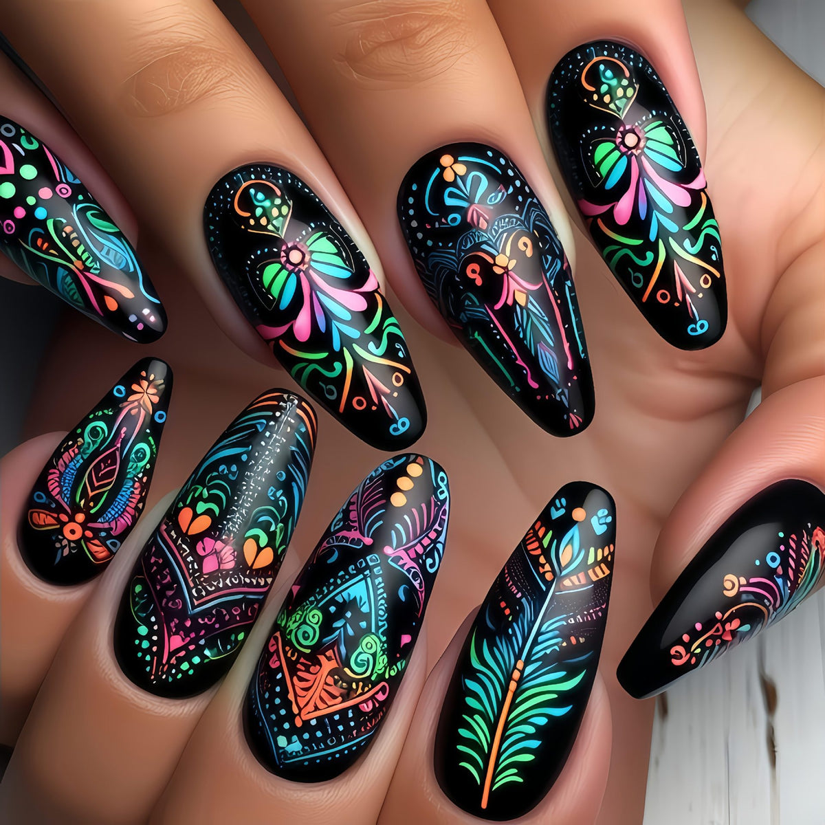Artificial nails with glamorous glitter design and high gloss finish Acalora