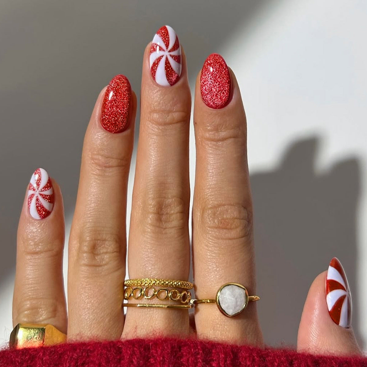 Glittery Stiletto Press-On Nail Set Acalora