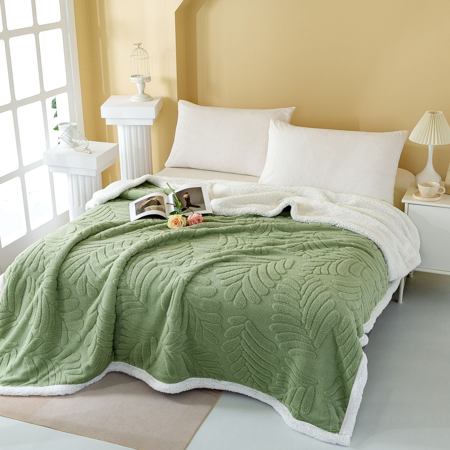 Cozy Fleece Throw Blanket
