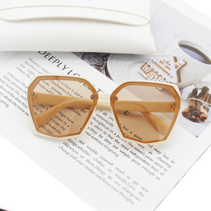 Ladies Designer Sunglasses in Elegant Hexagon Design Bowlift