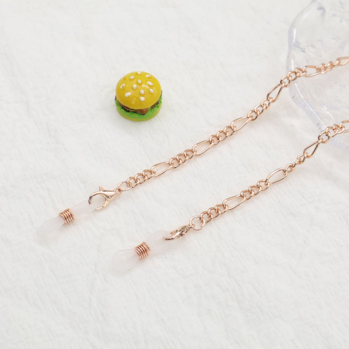Modern Eyewear Chain Acalora