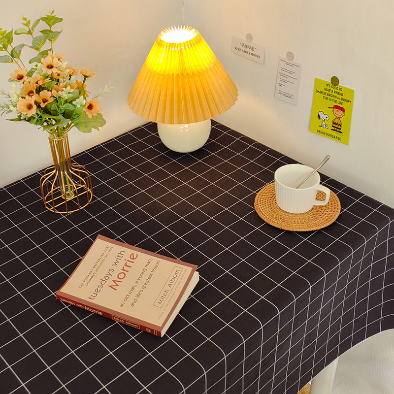 Checkered Pattern Dining Table Cloth
