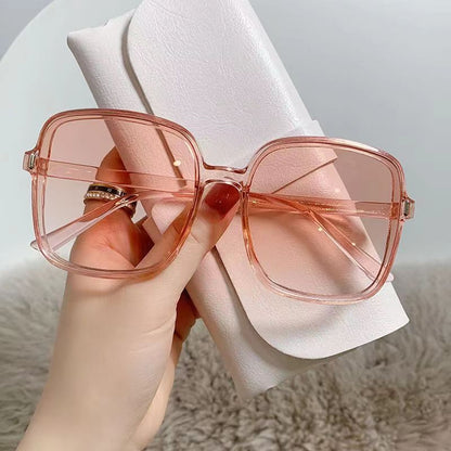 Women's square oversized sunglasses with integrated UV protection Skanto