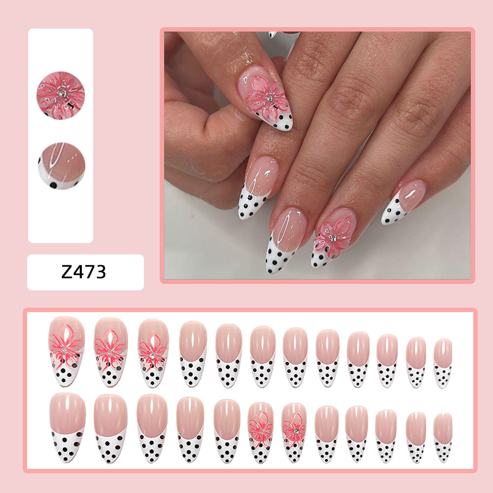 Artificial nails with floral accent and elegant tip Acalora