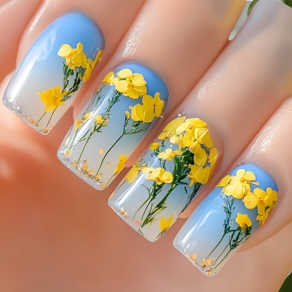 Artificial nail tips in floral design Acalora