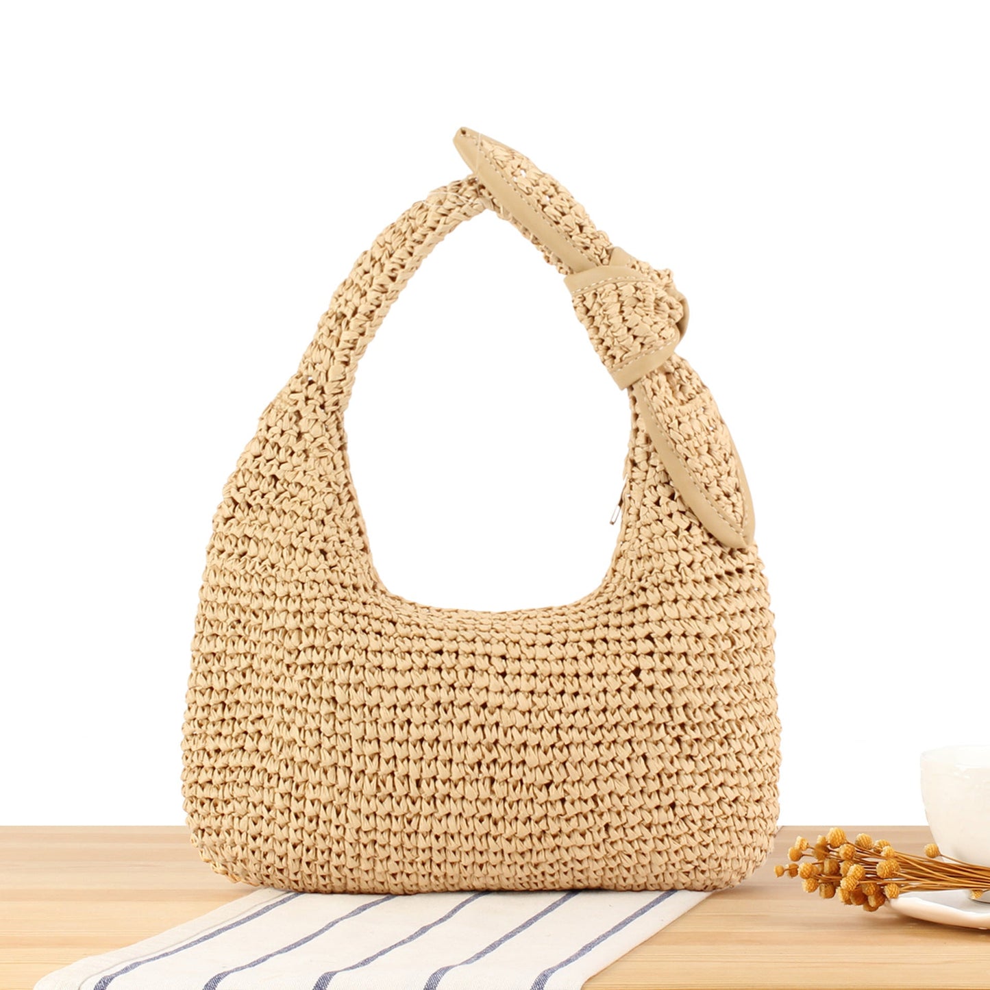 Handmade fashionable shoulder bag made of woven natural material Kalsten
