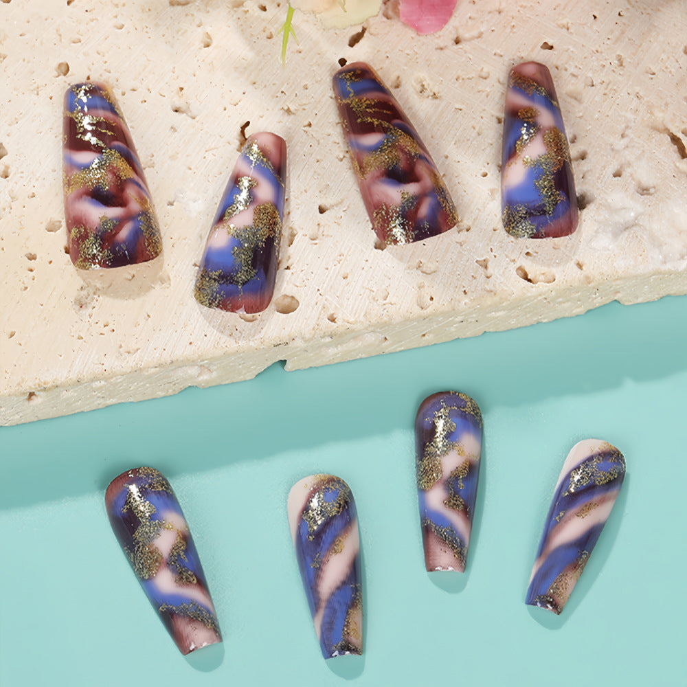 Artificial nails with luxurious design Acalora
