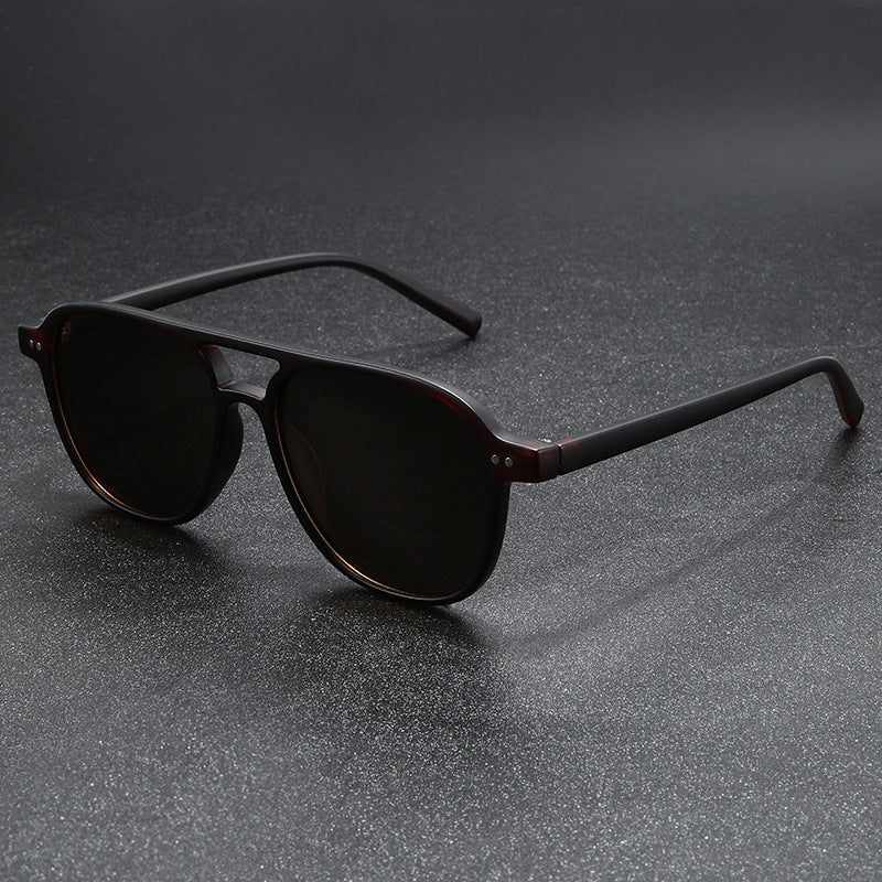 Women's designer sunglasses with fashionable tortoiseshell frame and UV protection Karnz