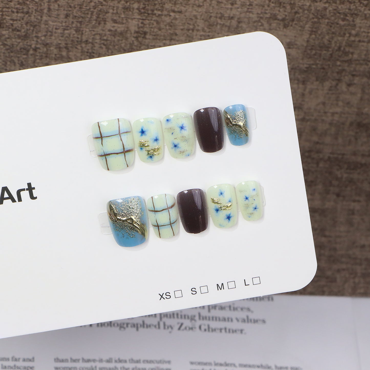 Artistic Abstract Press-On Nail Art Set Acalora