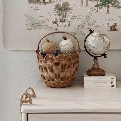 Handwoven basket with handle Acalora