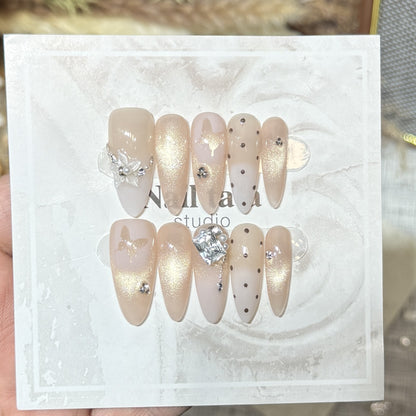 Elegant Press-On Nail Art Set with Decorative Floral Accents Acalora