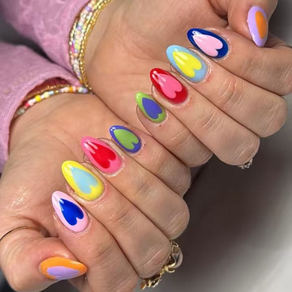 Artificial nails in modern heart design Acalora