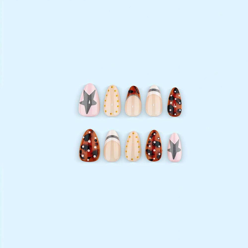 Artificial nails with trendy graphic designs Acalora