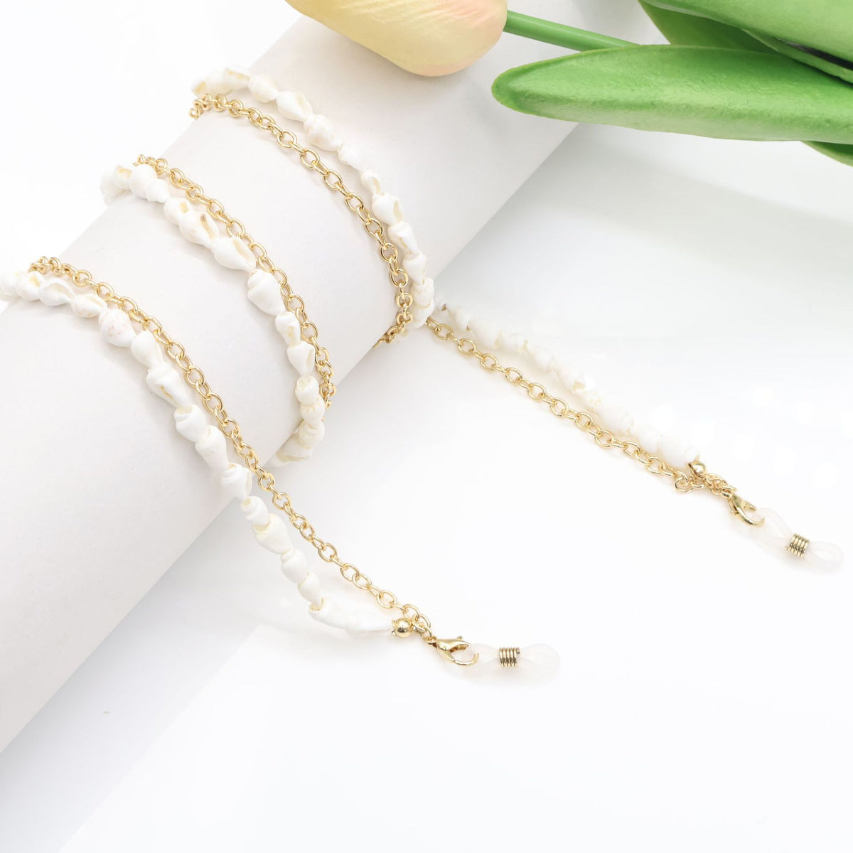 Pearl Accented Eyewear Chain Acalora