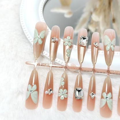 Artificial nails with floral and glamorous design Acalora