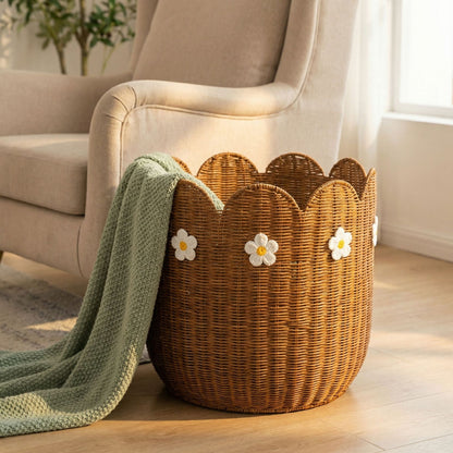 Rattan basket with flower motif Acalora