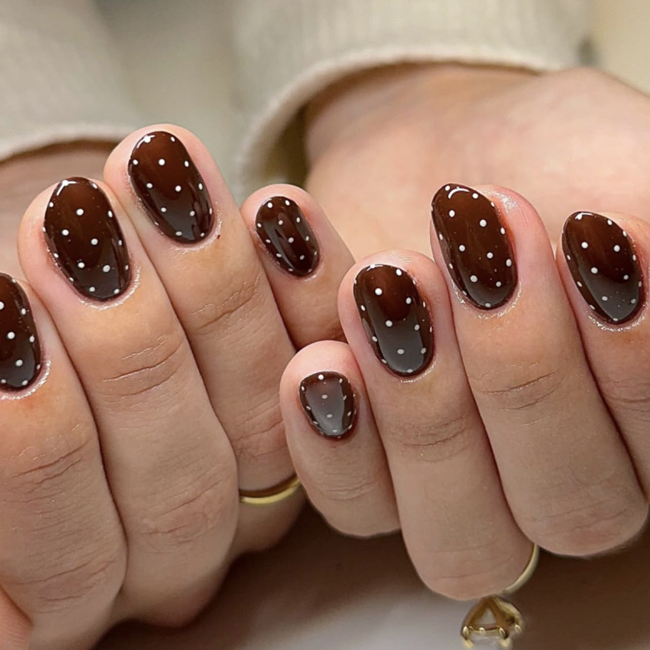 Trendy Polka Dot Press-On Nails Acalora