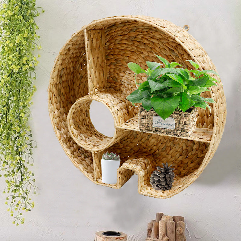 Handcrafted basket with hanging design Acalora