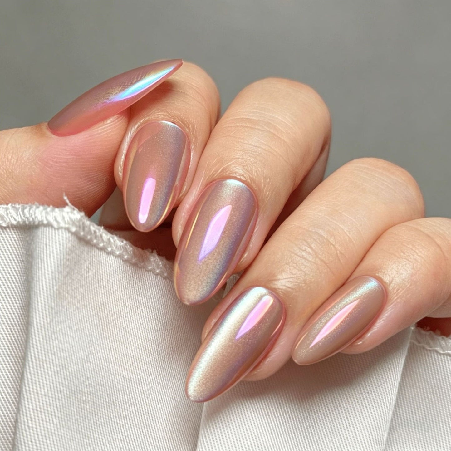 Artificial nails in elegant high-gloss finish Acalora
