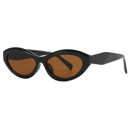 Women's Cat-Eye Sunglasses with Wide Frame and UV Protection Bowlift