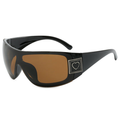 Women Sporty Sunglasses with Modern Design Bowlift