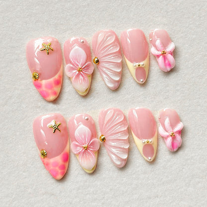 Artificial nail set with elegant rose and gold embellishments Acalora