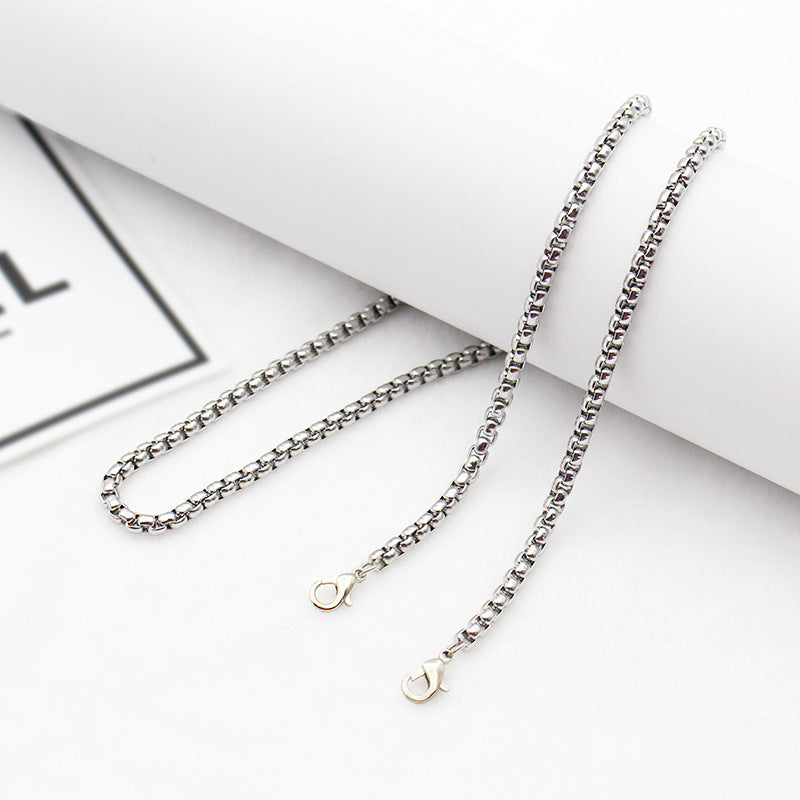 Elegant Pearl-Linked Eyewear Chain Acalora