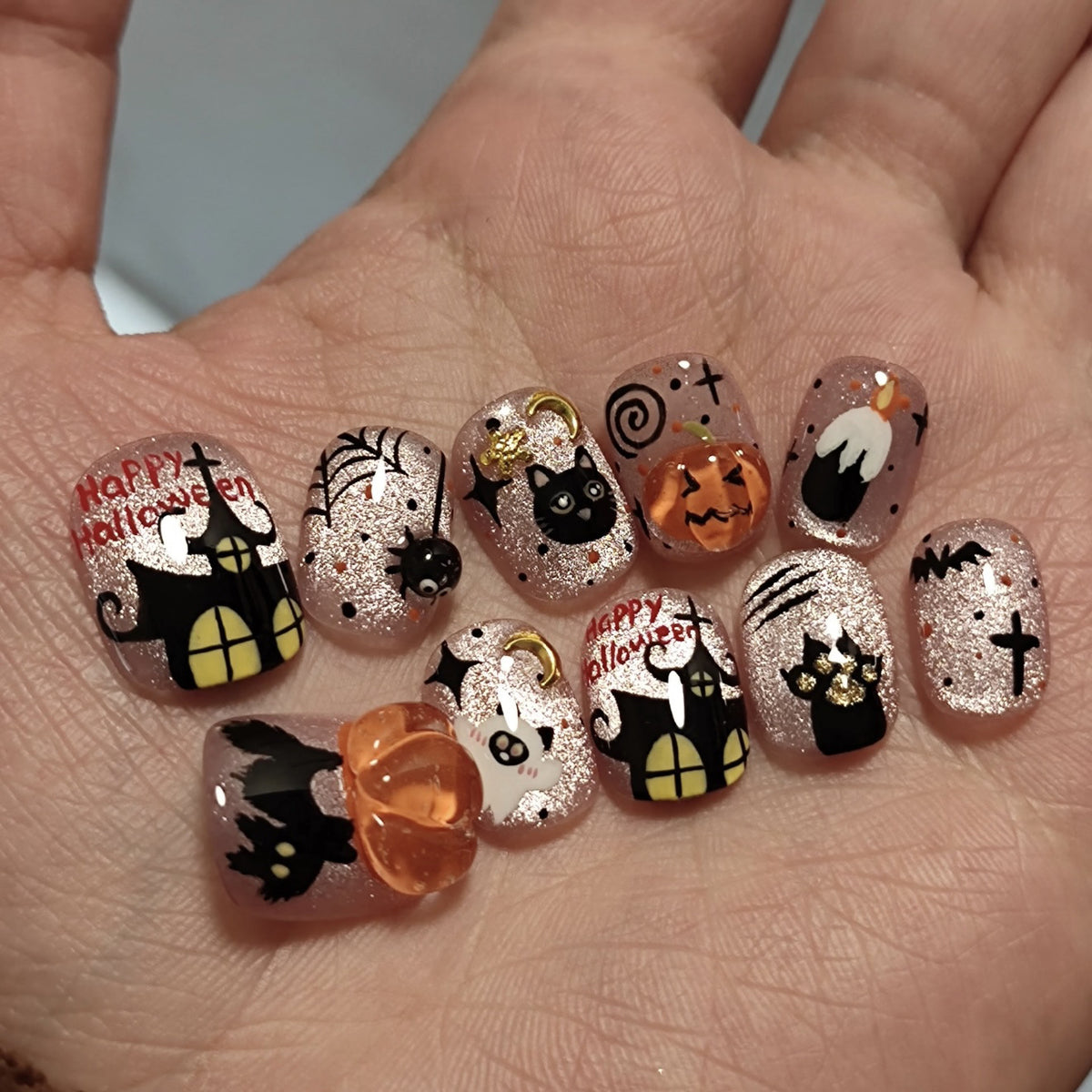 Creative Halloween-Themed Press-On Nail Art Set Acalora