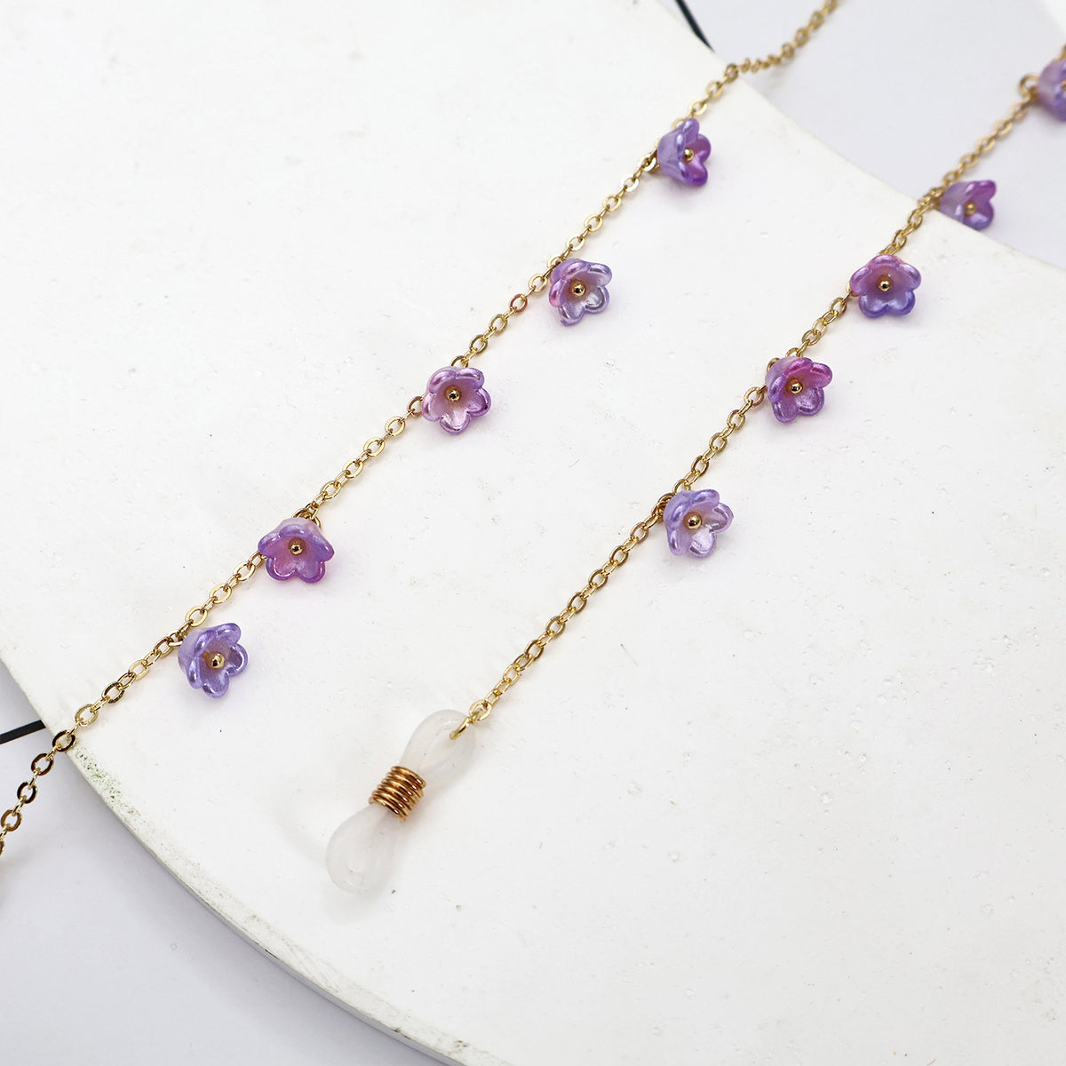 Floral Embellished Eyewear Chain Acalora