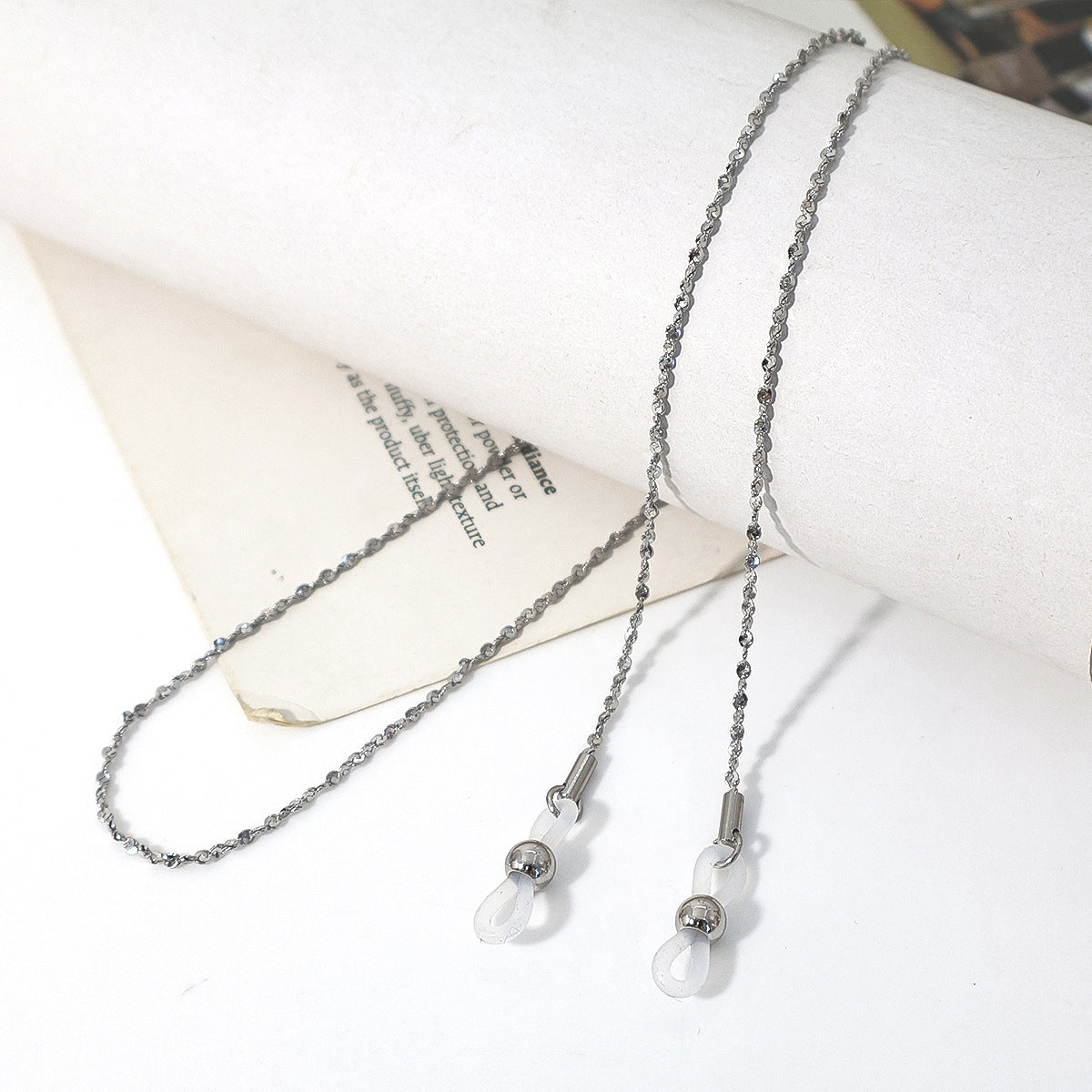 Delicate Eyewear Chain Acalora