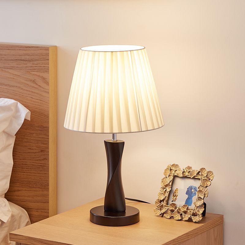 Modern Twisted Design Table Lamp