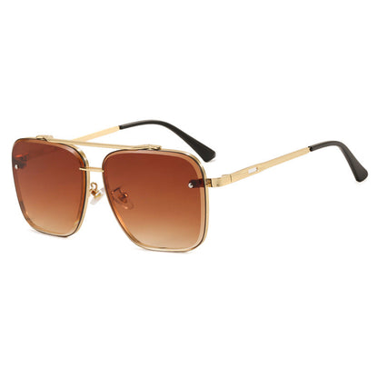 Women square sunglasses with protective lenses and modern metal frame Bowlift