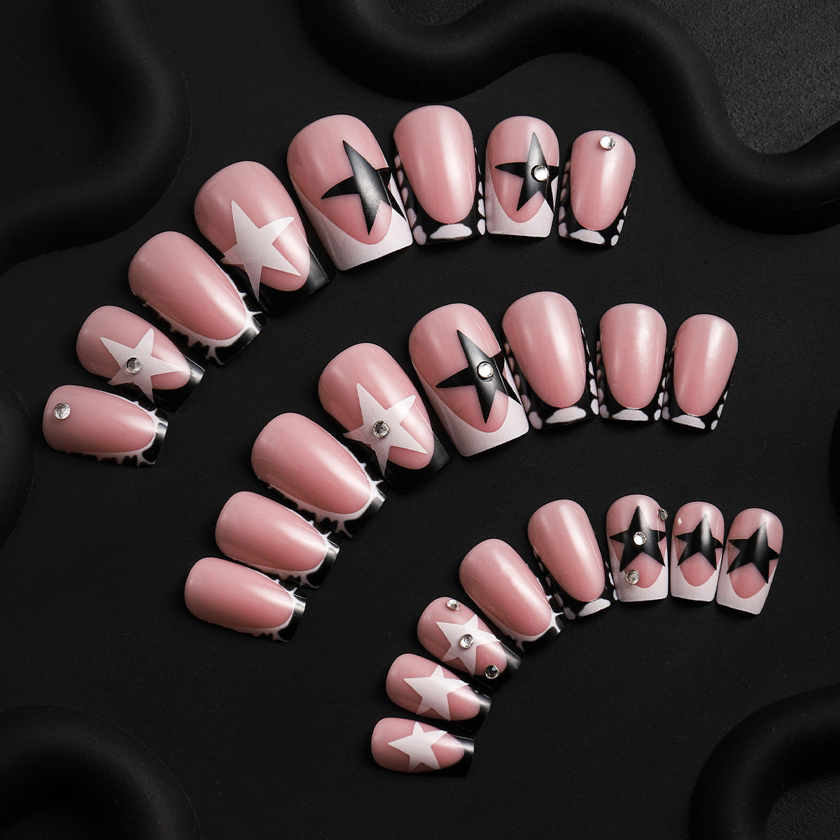 Elegant Artistic Press-On Nail Art Set Acalora