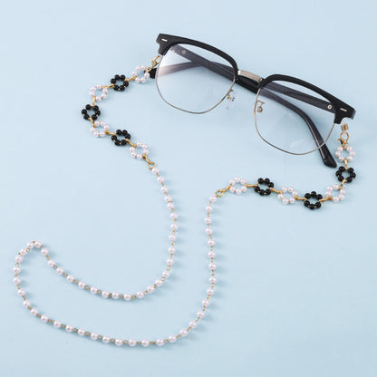 Elegant Beaded Eyewear Chain Acalora