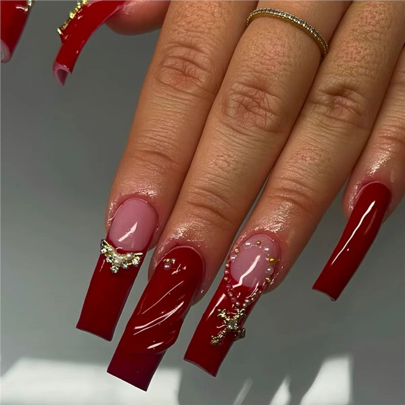 Elegant Press-On Nail Art with Gold Embellishments Acalora