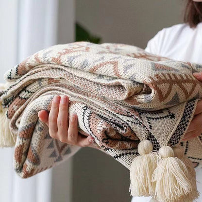 Cozy Patterned Throw Blanket
