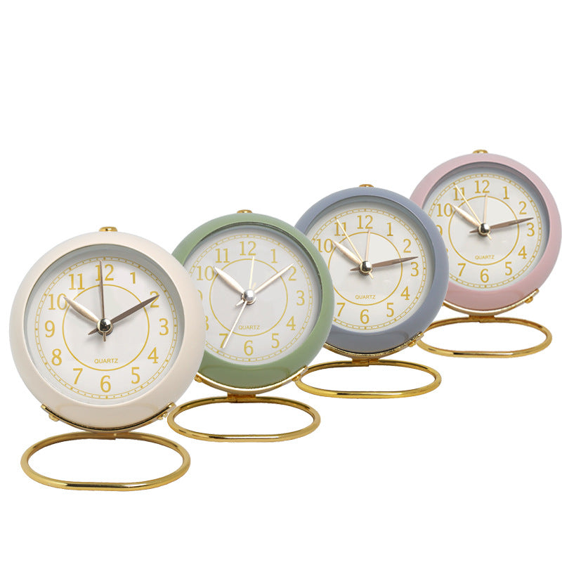 Skanto | Vintage Round Analog Clock