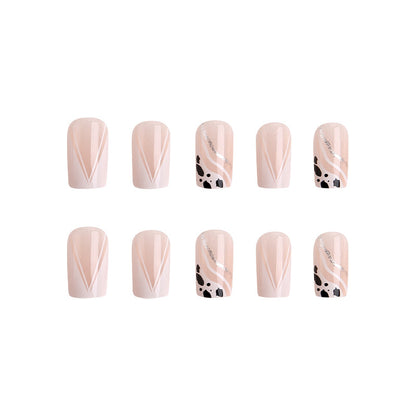 Artificial nail set with geometric accents and elegant design Acalora