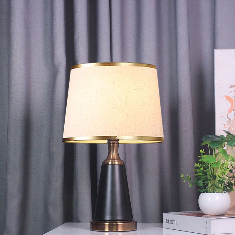 Sculptural Decorative Table Lamp
