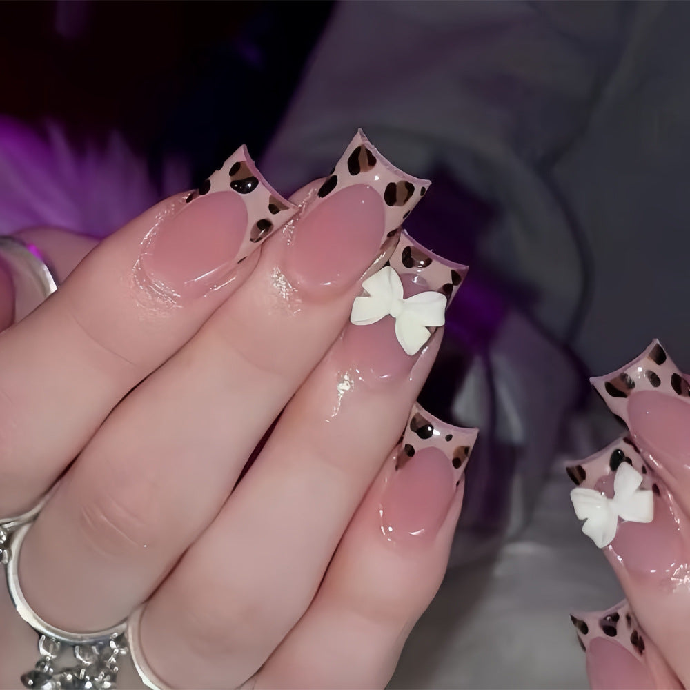 Artistic Leopard Print Press-On Nail Design Acalora
