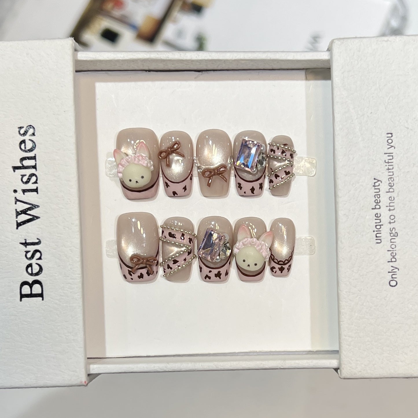 Whimsical Animal-Themed Press-On Nail Set Acalora