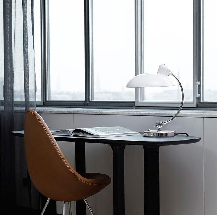 Skanto | Bauhaus KI Classic Table Lamp Replica