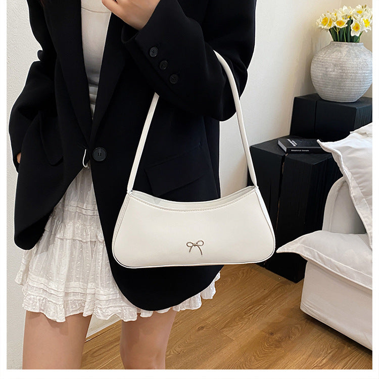 Elegant Curved Handbag Acalora