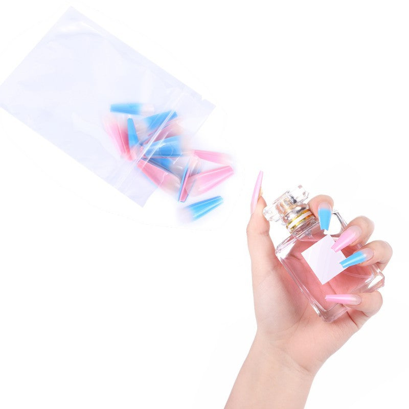 Artificial nails in elegant stiletto design Acalora