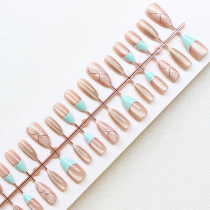 Elegant Artistic Press-On Nail Set Acalora