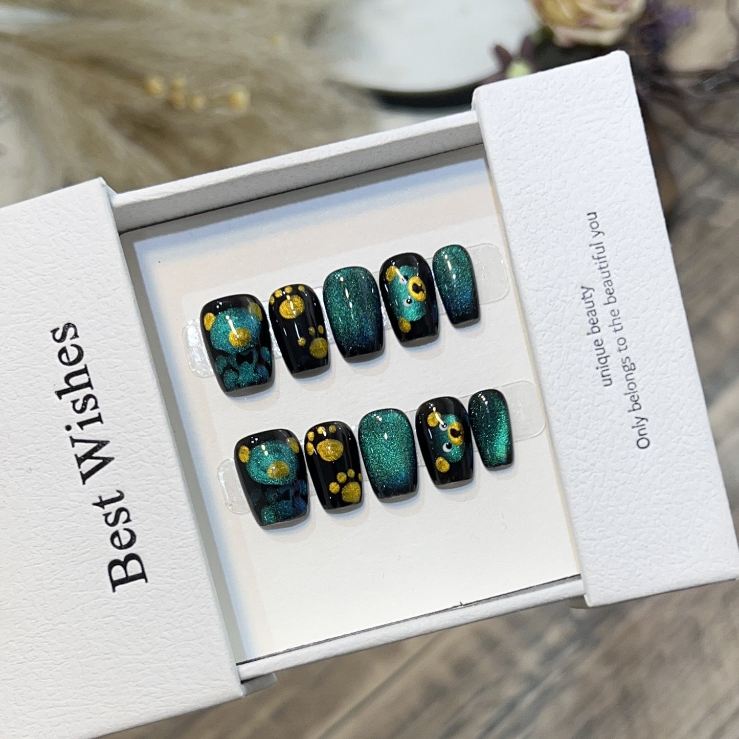 Artistic Press-On Nail Set with Playful Floral and Glitter Accents Acalora