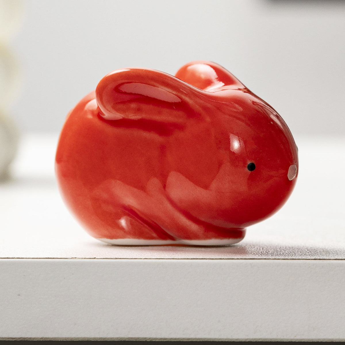 Decorative ceramic figure in rabbit format Acalora